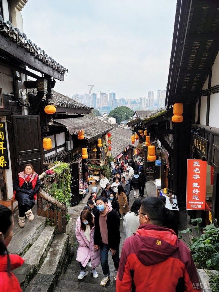 非遗打铁花、廊桥花市、海上花灯节......宝安过大年圳的很好玩